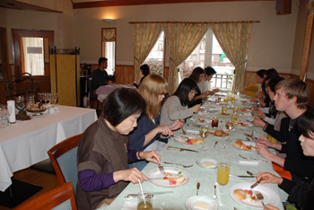 スウェーデンの子達と食事会_a0129490_14303268.jpg