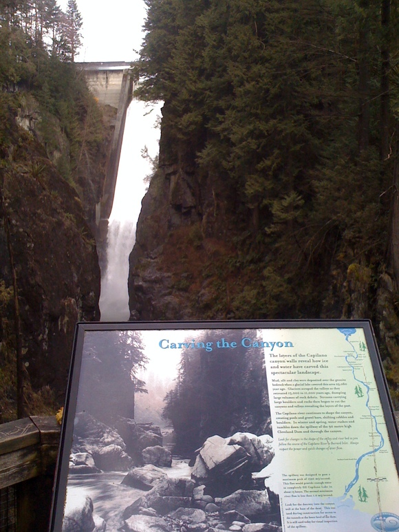 リンデン君とお散歩したよ～－CAPILANO　RIVER 編～_e0247410_91177.jpg