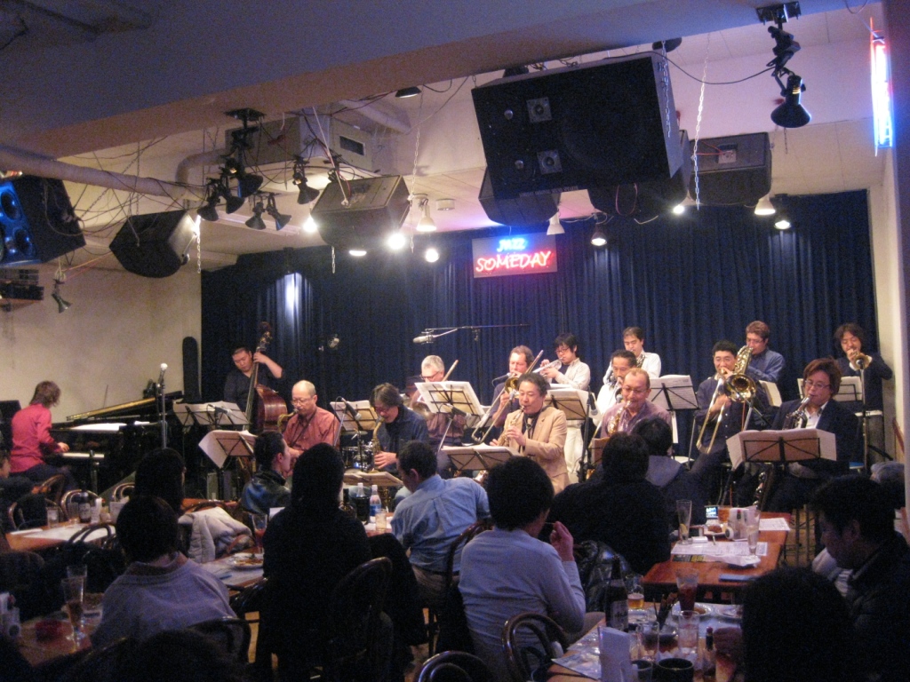 新宿・サムデイ_b0094826_10511166.jpg