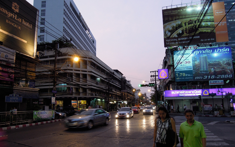 Bangkok 2012  2日目 その3_d0059841_1201583.jpg