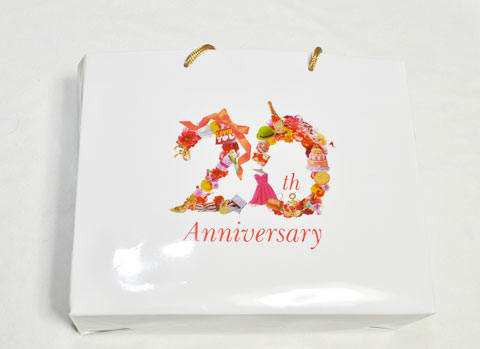 【brace】神戸コレクションレポート お土産BAGの中身見せちゃいます!!_c0080367_1258102.jpg