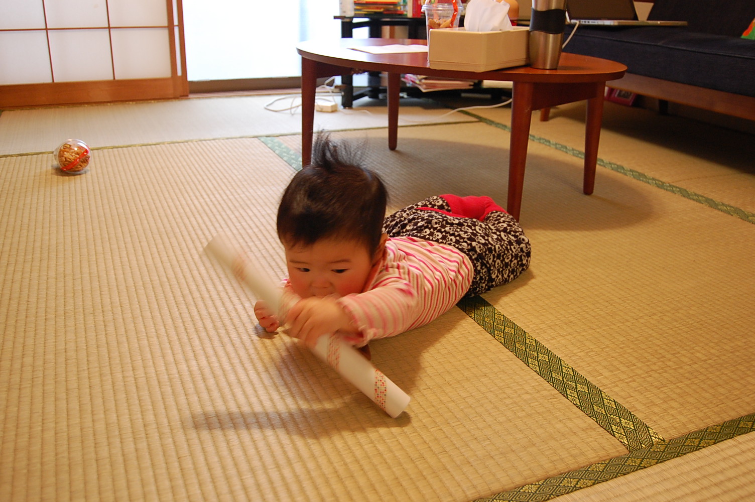ラップの芯でおもちゃ ど35 育児日記 ラップの芯でおもちゃ ど35 育児日記