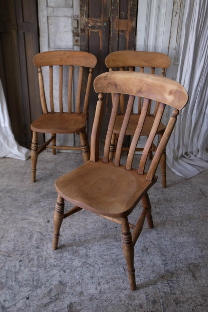 Kitchen Chair_c0143989_181166.jpg