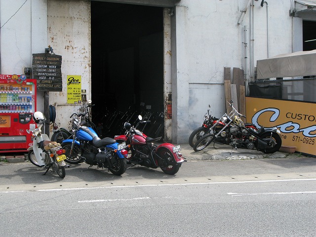 2012 パーツカタログ続々入荷中です。_a0110720_208348.jpg
