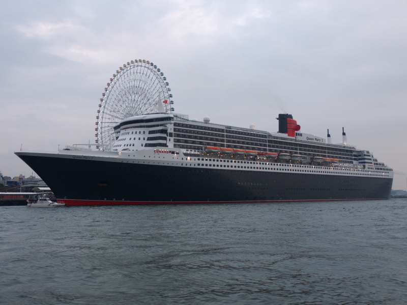 Queen Mary 2_d0217053_0364499.jpg