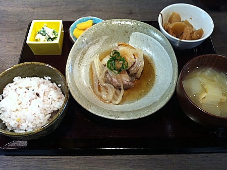 ごはん家くまくま_a0133078_1920491.jpg