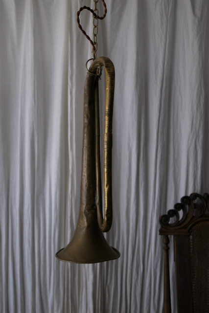 Lamp- French horn_c0143989_1643739.jpg