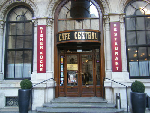 cafe central_e0241796_642364.jpg