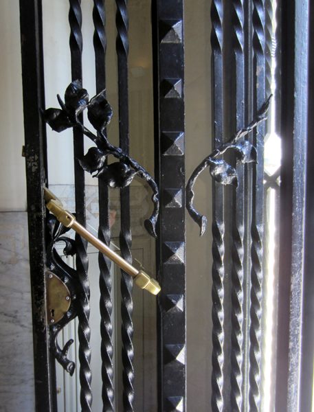 Eixampleの建物_b0064411_12247.jpg