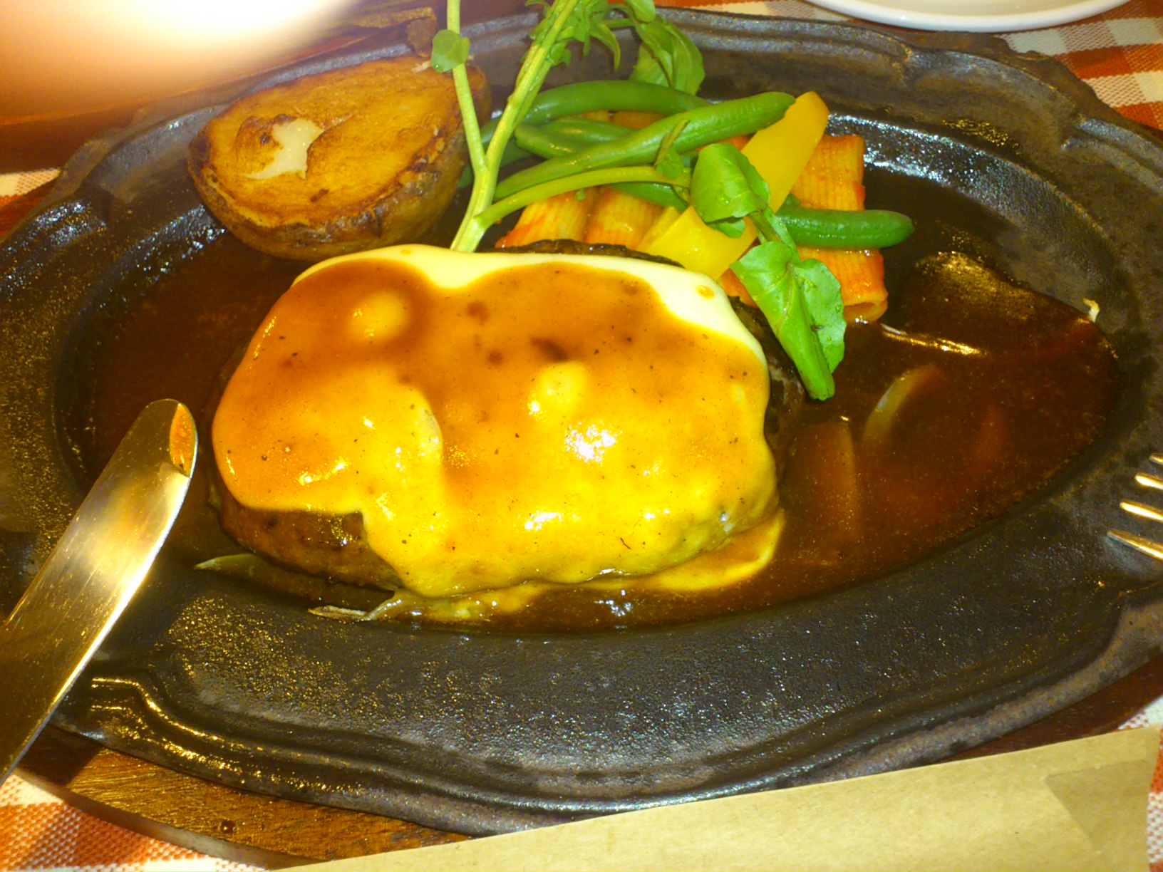 ハンバーグ_e0124021_8172617.jpg