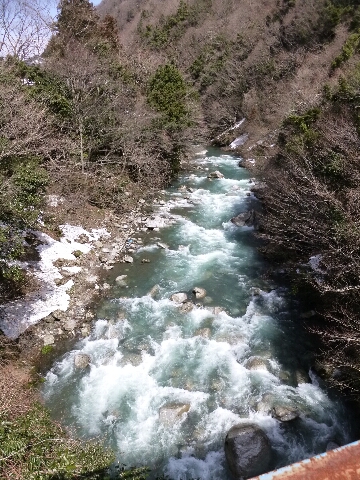 坂内川へ_c0113733_23225475.jpg