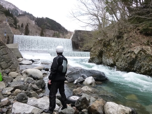 坂内川へ_c0113733_23291521.jpg