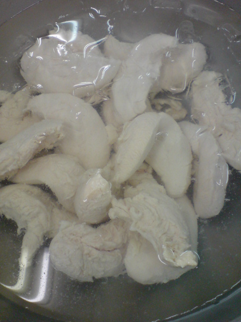 鶏ささ身ときゅうりの梅和え。_d0182179_1847110.jpg