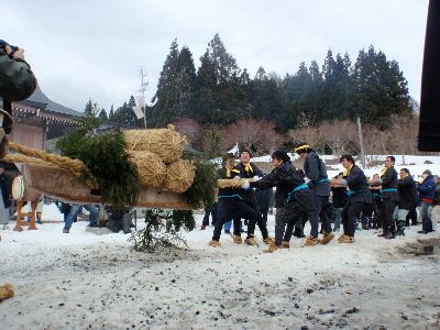五穀豊穣願う舟引き祭り_a0096989_2223237.jpg