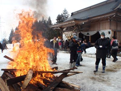 五穀豊穣願う舟引き祭り_a0096989_2263071.jpg