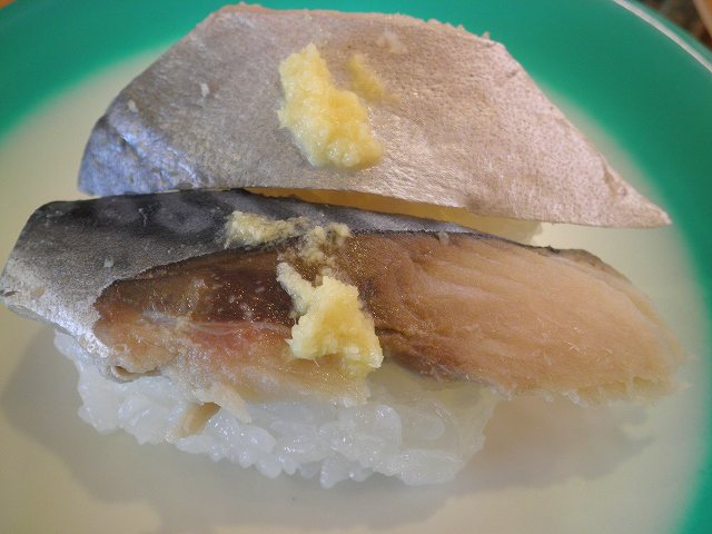 グルメ回転寿司 とれたて活 とト屋 箕面店_c0118393_1719176.jpg