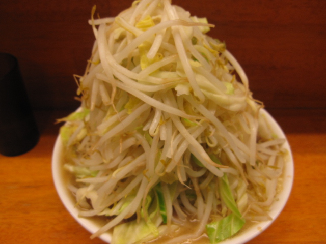 ラーメン二郎立川店「小ラーメン豚まし(にんにく、野菜)」¥750@立川_b0042308_115257.jpg