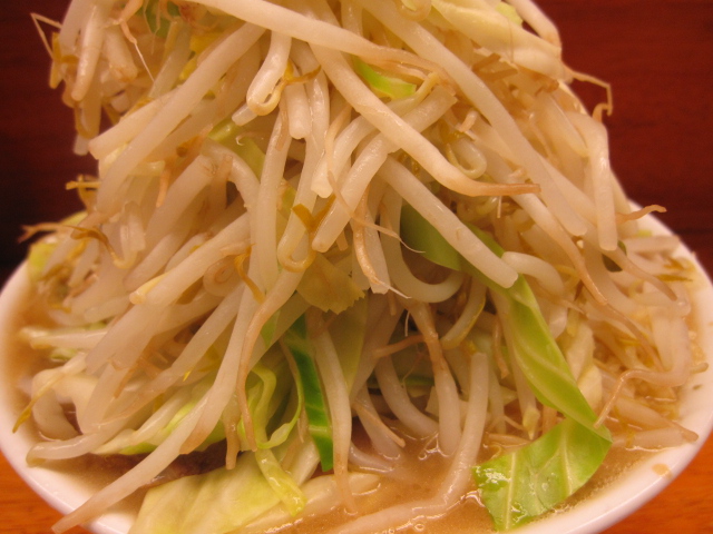 ラーメン二郎立川店「小ラーメン豚まし(にんにく、野菜)」¥750@立川_b0042308_1153633.jpg