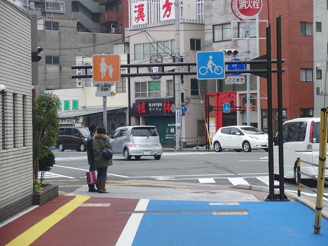 整備が進む自転車道と、それに関する大きな疑問_f0141310_894168.jpg