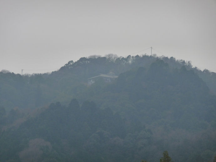 籠宮の龍女と同じ川をのぼって4　「鷹取殿と吉祥寺」_e0165472_22524821.jpg