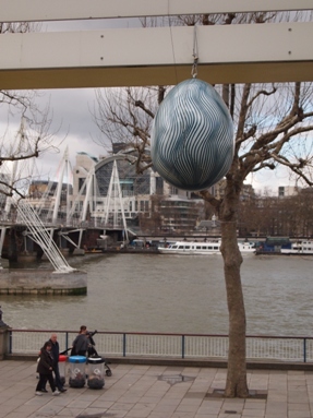 ロンドンのリバーサイド・Southbank_c0132488_191971.jpg