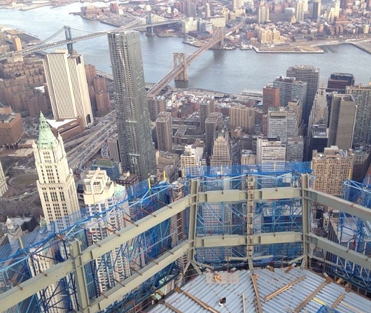 そろそろ新ワールド・トレード・センターがニューヨークで一番高いビルに_b0007805_0455133.jpg
