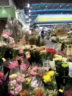 花市場にて・・・_d0049817_235913100.jpg