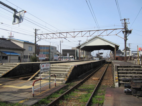 新黒部駅は、宇奈月温泉ではありません？_a0243562_1717011.jpg