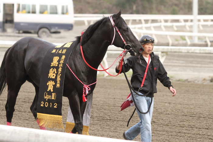 第14回 黒船賞 JpnIII その5_a0077663_5185818.jpg