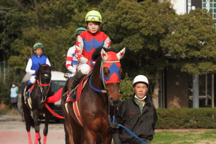 2012年3月20日（火） 高知競馬 5R JRA交流競走 はりまや盃 B以下 その1_a0077663_7481930.jpg