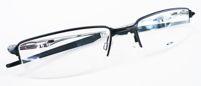 OAKLEYニューオプサルミックフレームHALFSHOCK(ハーフショック)入荷!_c0003493_15285989.jpg