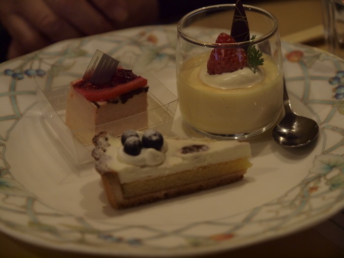 マリーザ五日市で祝賀ランチ_c0116915_032591.jpg