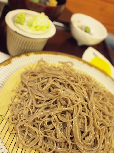 カフェ&温泉&お蕎麦。_c0175022_2340716.jpg