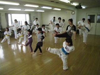 新川教室 無料体験会盛況でした!_c0118332_13221832.jpg