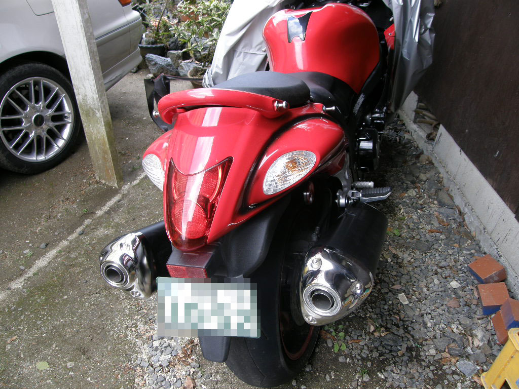 GSX1300R　隼　バッテリー&マフラー交換_c0141933_21101217.jpg