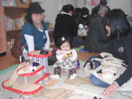 2012.03.24 おもちゃ病院開設式_f0142009_1143257.jpg