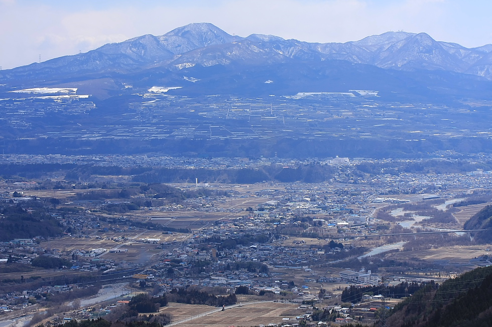 残雪の赤城山 - 2012年早春・上越線 -_b0190710_22351485.jpg