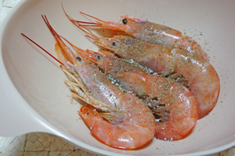 海老の濃厚ペペロンチーノパスタ_c0103827_22462150.jpg
