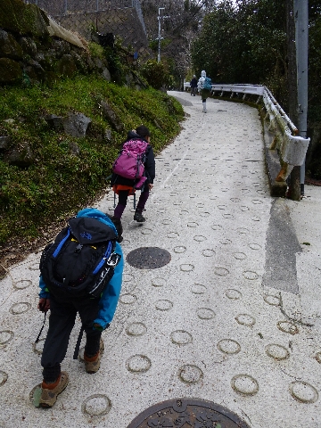 生駒山へ_c0113733_1291469.jpg