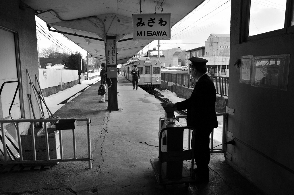 お見送り　三沢駅_f0050534_9252068.jpg