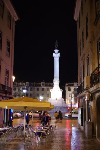 リスボンの旅 その2〜夜も美しい街_e0114020_463368.jpg