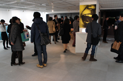 首都大学東京システムデザイン学部インダストリアルコース「グラフィックデザインスタジオ2012展」_f0171840_1222152.jpg