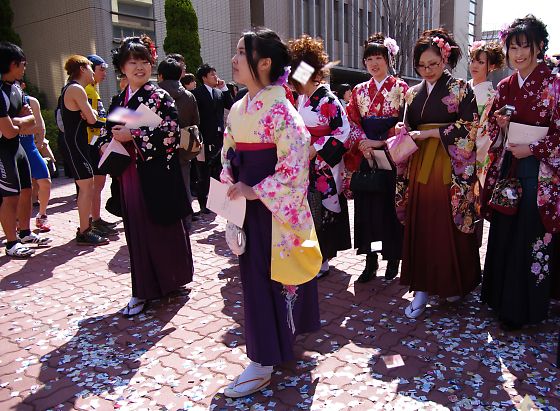 卒業式の日 1 立命館大学びわこ草津キャンパス 琵琶湖から 3