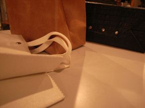 \"M&K 紙袋のような革バック タテ\"ってこんなこと。_c0140560_11252442.jpg