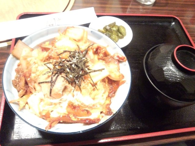 まさかの豚キムチ丼_b0128821_6154571.jpg