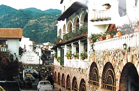 メキシコ『タスコ』(Taxco)という町_b0051109_9163135.jpg