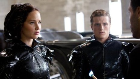 米版｢ﾊﾞﾄﾙﾛﾜｲﾔﾙ｣、映画｢The Hunger Games｣(ﾊﾝｶﾞｰｹﾞｰﾑ)大ﾋｯﾄ！日本上陸は秋!_a0107674_1351067.jpg