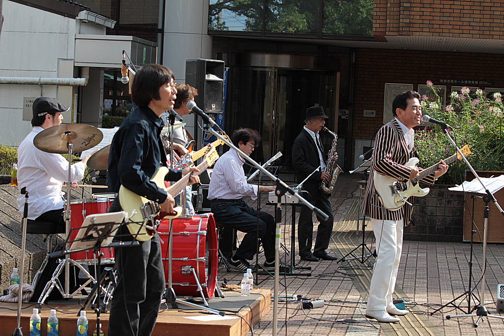 そよ風コンサート in 吉野町市民プラザ_e0119092_1049141.jpg
