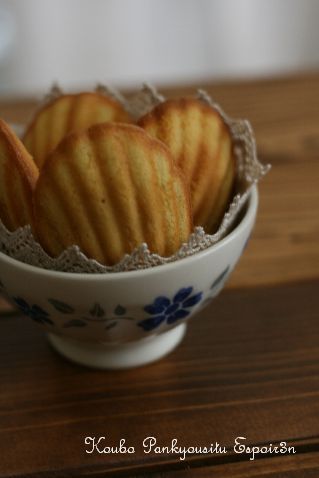 焼き菓子、カフェ、プライベートレッスンお知らせ♪_c0162653_1154436.jpg