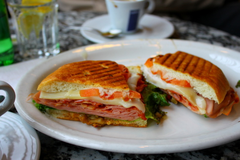 Caffe Calabria@Commercial Dr._d0129786_15152933.jpg